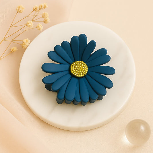 Blue Daisy Hair Clip 💙
